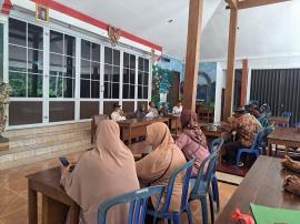 RAPAT KOORDINASI RT DAN RW KALURAHAN PUTAT